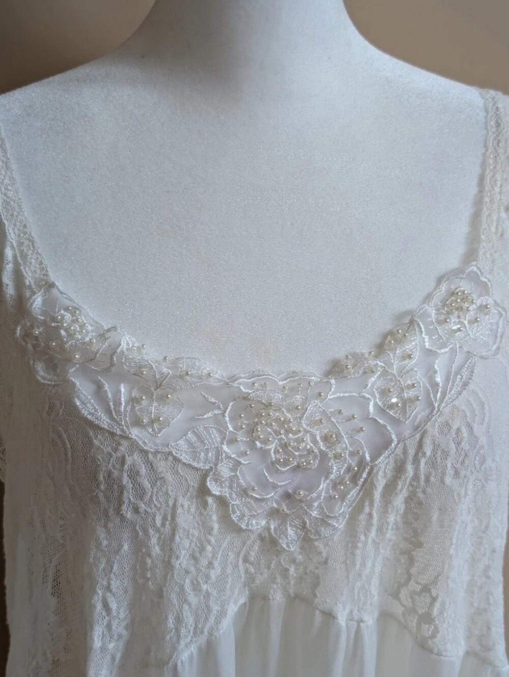 Vintage Ivory Nightgown 2X Plus Size Lace Pearl Beaded Nylon Made In USA - Picture 9 of 15